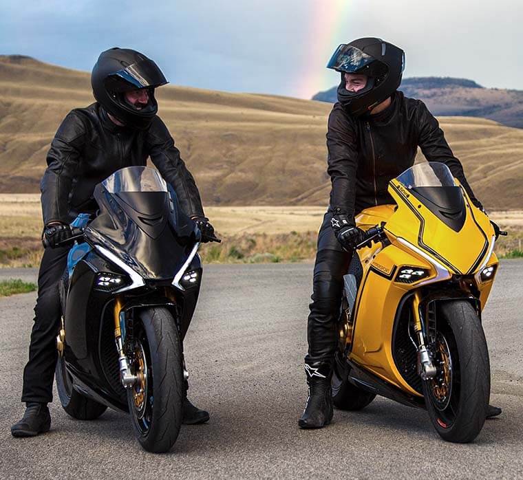 Dos unidades Damon Hypersport, una negra y otra amarilla