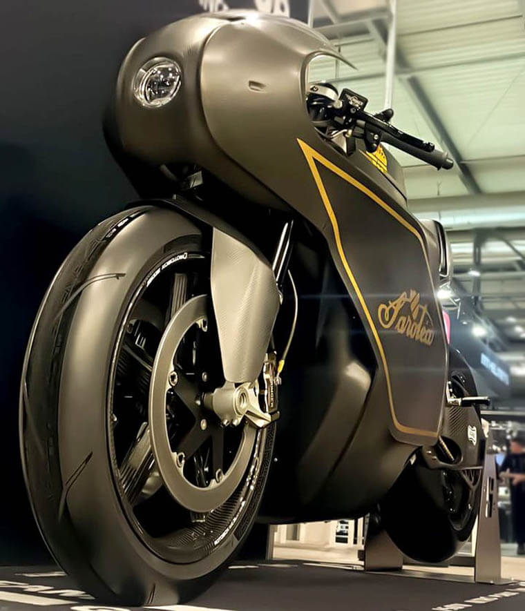 Saroléa Manx7 en EICMA de Milán 2022