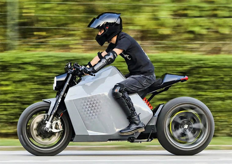 Davinci DC100 en movimiento