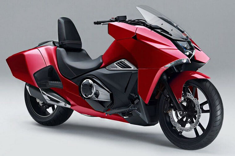 Honda NM4 Vultus color rojo Akira